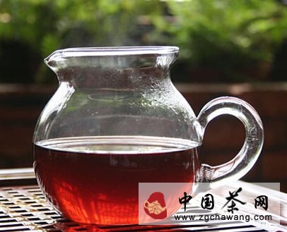 <a href='http://www.65130.com/' target='_blank'><u>普洱茶</u></a>与黑茶制作工艺的区别